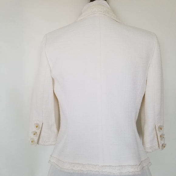 ✅#911B Classiques Entier White Fringe Jacket PS 3D Flower Buttons Gold/White - Picture 7 of 14
